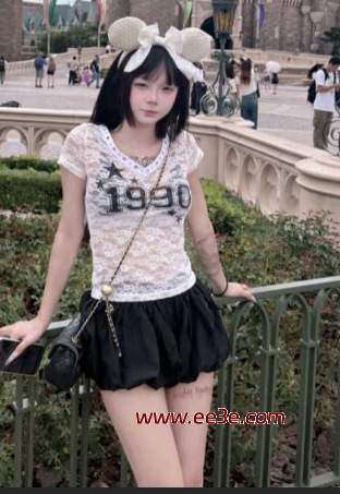 超可爱纹身小网红 吕芊颖 自拍*爱视频泄露 卡哇伊女孩*上*荡超级反差* 多体*爆**美**感官