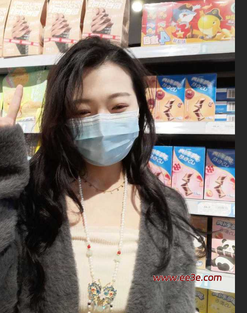 长沙科技大学女孩 夏婷婷 ***片流出 **摇*摆*妩媚至极 露脸被干秒变高*机器！