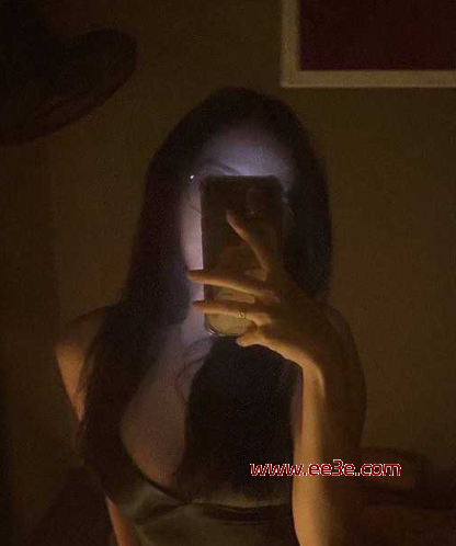 超美眼镜女孩*片流出 露脸*含*揉*发* 玩揉蒂被男友猛*肉* 合力*high翻天！
