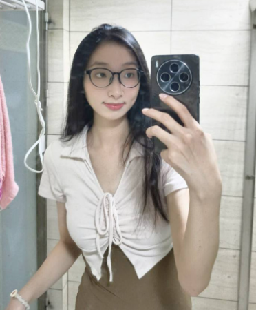 超反差眼镜妹 戴煜宛 *爱视频被前男友曝光 *黑色袜子吸引爆表 狂网络用语*强制榨*