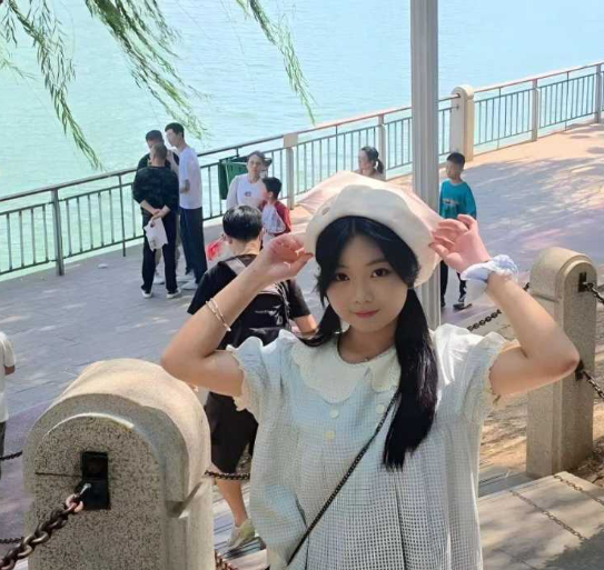 吉林超反差高中生与男友*爱视频 露脸*******内* 直接被*翻！