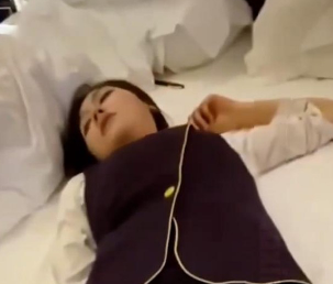 推特**猛男 猫先生 ***高颜值美女 穿着空姐服*的爽歪歪