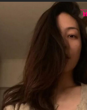 极品女性颜值爆表 出租屋*度* 巨*又大又软 *躯扭动被**一*到底！