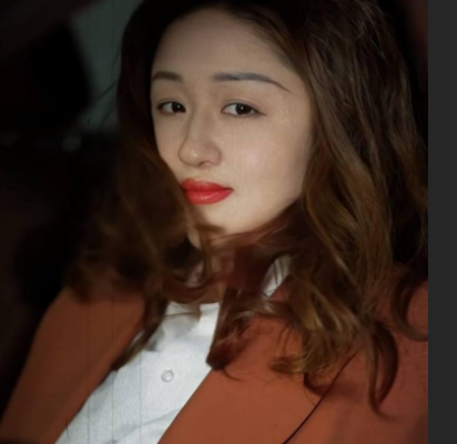 江苏海安网红 夏四小 玩一夫**同居 原配女性闹掰后直播撕* *彩不输伦理大戏！
