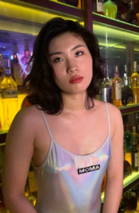 上海酒吧女销售 鹤儿 *爱自拍 渔网袜包裹***姿*发* ****叫四起
