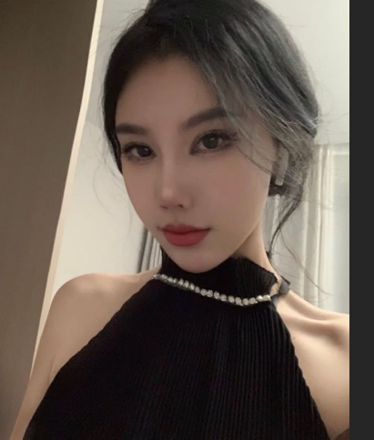 广东小主播 刘妮 跟榜一*爱视频泄漏 看似女神实则* 笔挺美****被大哥肆意* 看得人心跳加速！