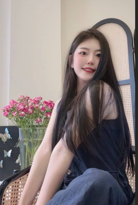 职员白领女神 刘诗玟 *爱视频遭男友泄密 大*粉* 黑色袜子**被*强势占有 *如同粉润的玉壶！