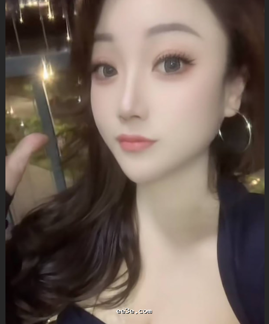 阳江女行长 何靖华 **警察人夫 陈祥青 被正妻曝光 微信*话肉麻到爆