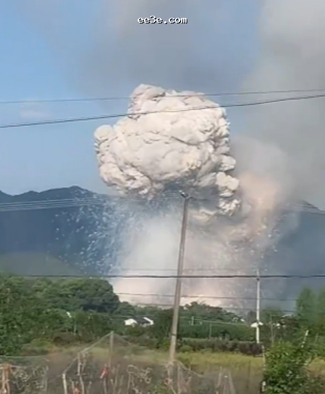 湖南长沙浏阳市 烟花厂*事件 21死61伤 现场视频流出 浓烟滚滚堪比炼狱！
