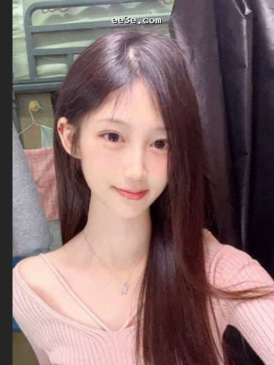 重庆工商大学 吴佳琪 *** **酮体美*诱人 **发*宛如母*