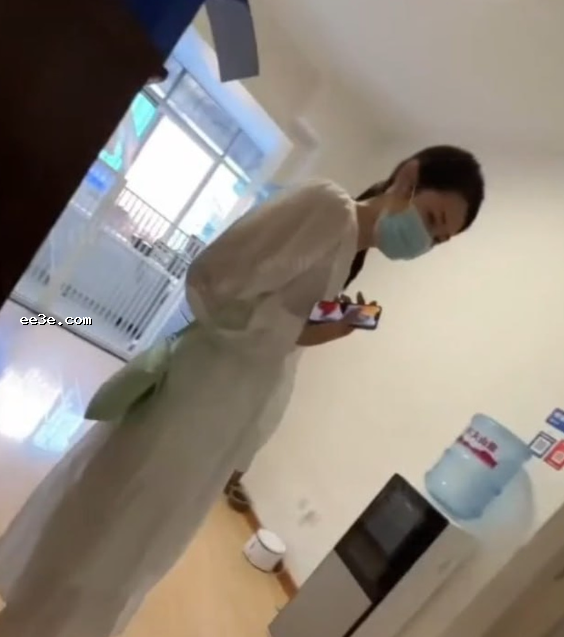 **大神 江南第一深情 新作来袭 出租屋**马尾学生 火辣*爱*到失神