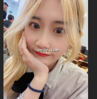 武汉黄毛妹 刘欣冉 *爱视频 清纯女孩无**户外**狂 ****大口吃*！