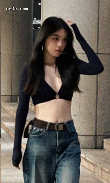 成都美女大学生**合集放送 拜金辣妹沦为**** 对镜*反差**