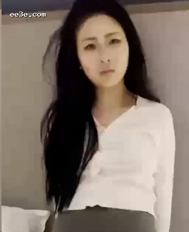 反差女性 林秀玥 沦为*专属*** 雪白*躯被狂*** 反复深凿玩坏**！