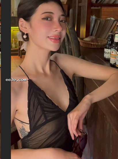 浙江混血反差* 姜奕 **视频被*曝光 长腿高翘玉手** *靡画面勾人魂魄！