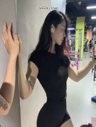 山东*秘书 周丽琳 **领导 **高高撅起被猛*泄火 原来女神也爱玩*！