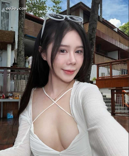 巨*网红 七 情侣速派泄密 巨*晃***吞* *小*被玩到汁水四溅