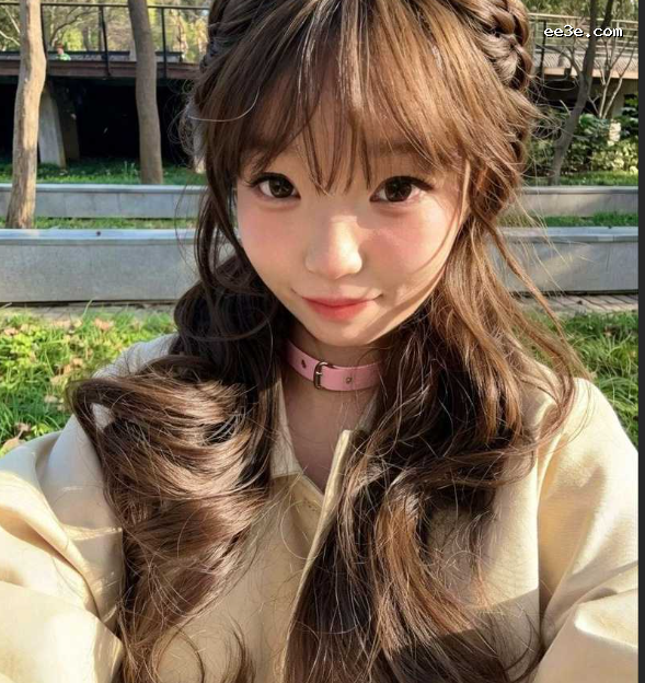 高颜值在校女大学生*爱视频曝光 *脸同框抬腿抽* *感娇躯被玩到瘫软虚*