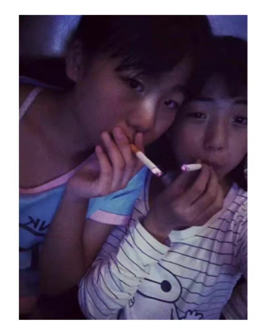 某音-不吃1露拖