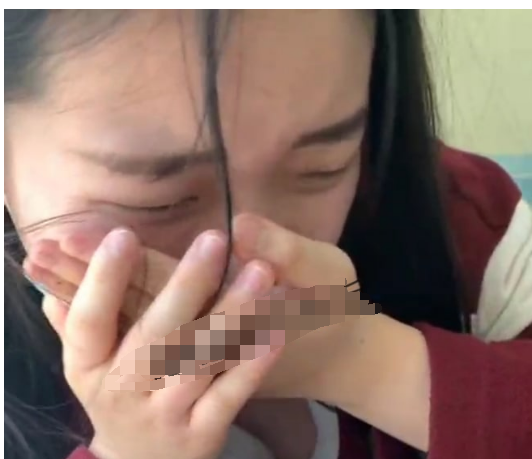 【反差女友】06年小女友的1日记