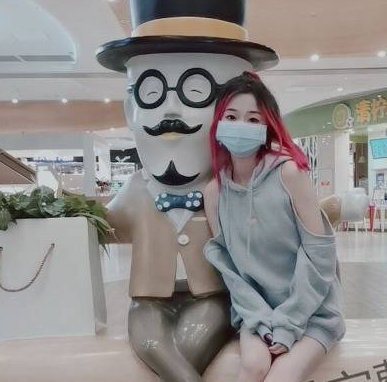 反差曝光 红发精神服务员爱偷人 男友发现将其性视图曝光