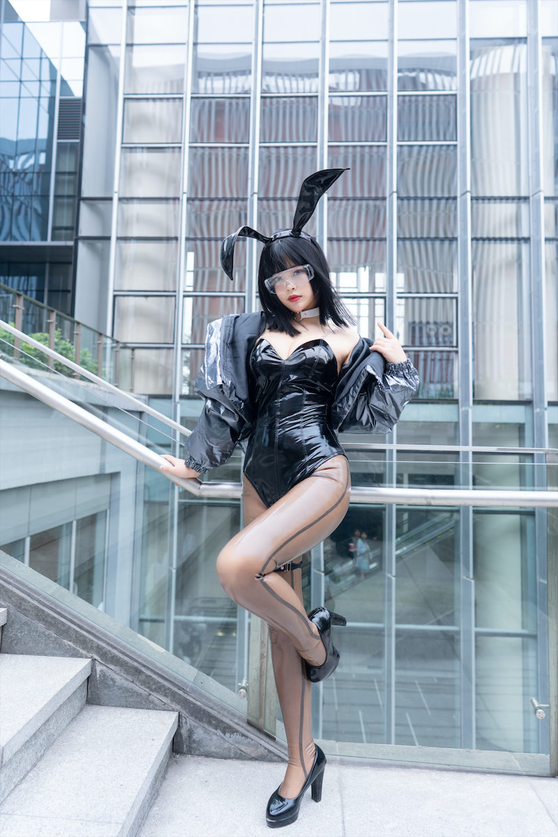 你烨烨 拉风兔女郎