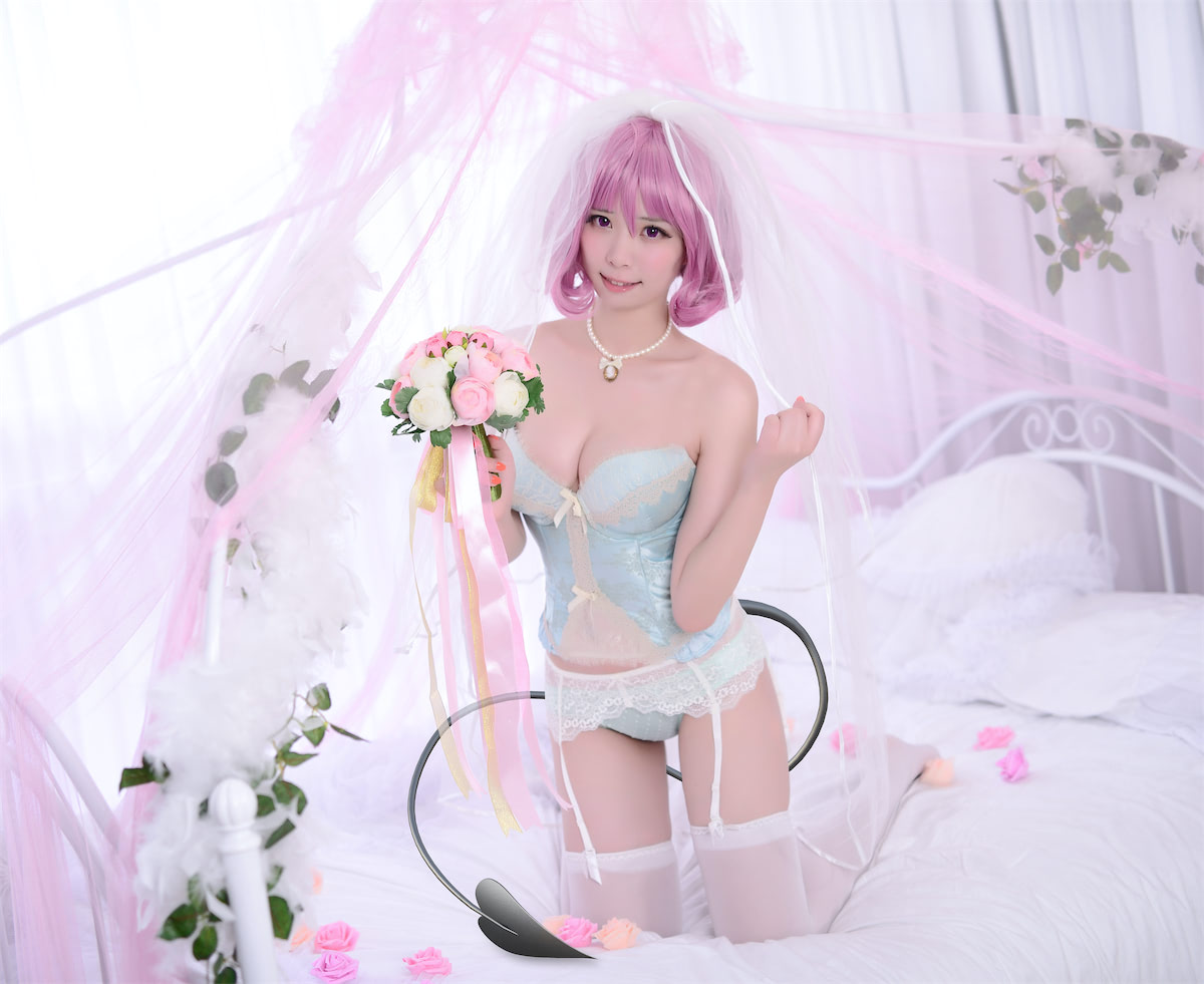 闪月半 梦梦兔女郎婚纱