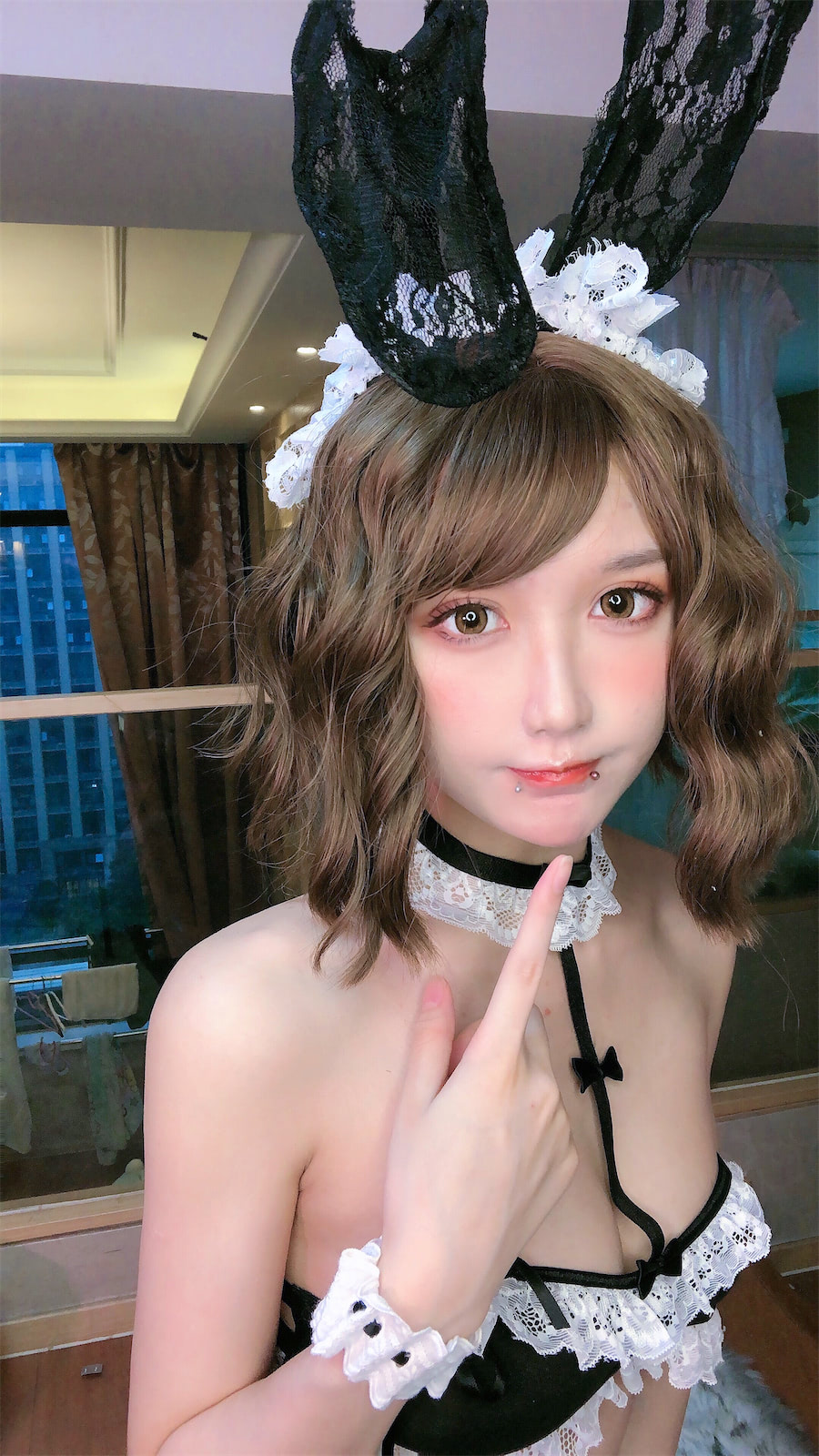 阿包也是兔娘 兔兔自摄