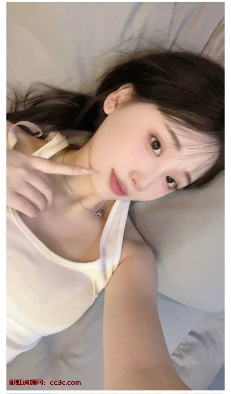 郑州宀顶奢汇极品校花可儿 清纯系天花板06height身高/170 BustE 国/cfeature特点/下面会夹会动口 外表:五官精致 鞃腰の臀马甲线 气质:高级素质 高端谈吐 温柔可人 性格：只待k如男友。多紧致开朗 易高C 主打反差，极品床上用品
