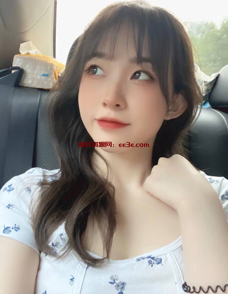 胸围D有耐心雪白  可纯可有魅力任何风格都可以驾驭 初恋女友的感觉 ， 甜美，温柔，听话懂