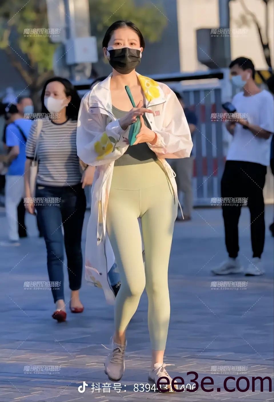 猪饲料ya微密圈奢华照片专辑，尽显风采魅力十足视觉盛宴感官享受