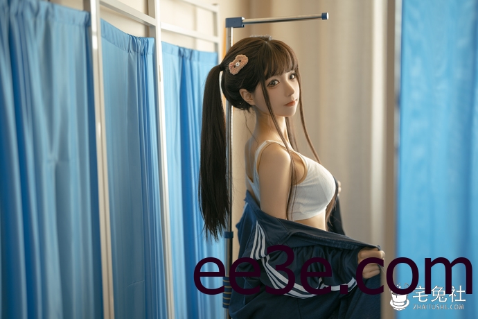 可爱女孩蠢沫沫下班后还要检查身体 图集中另一个人是谁