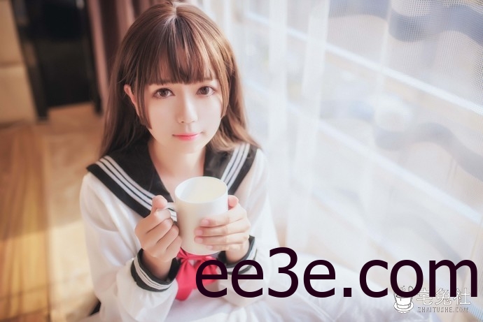 超吸睛！白金saki校园水手服吸引起学生时期的美好时光