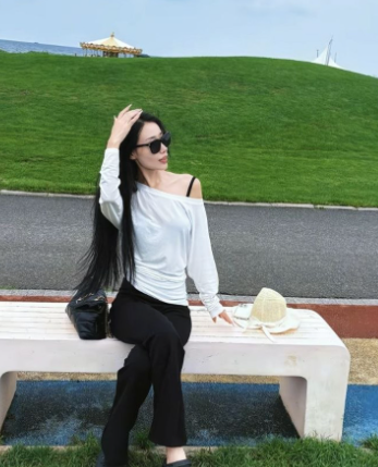 重庆已婚XX* 孟娜 被单男XX扩X XX爆X 拓宽XX再也回不去了