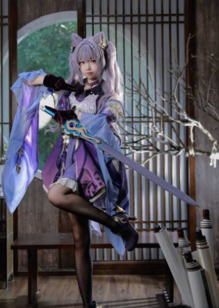 二次元模特 雪琪SAMA COS照片* 化身刻晴上演黑色袜子吸引呈现X感身姿