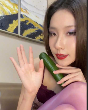 寸止女王 胆胆 定制优惠 XXX同步进攻 倒计时下达XX指令 玩到崩溃边缘！