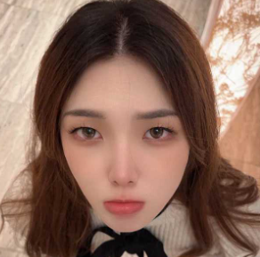 极品超高颜值反差女神 *被*各种** 当着客人面撅**爆*！