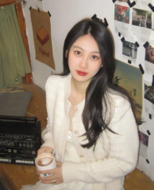 哈尔滨*感女大 露脸*爱自拍 **手冲玩法*靡 美*翘挺令人垂涎欲滴！