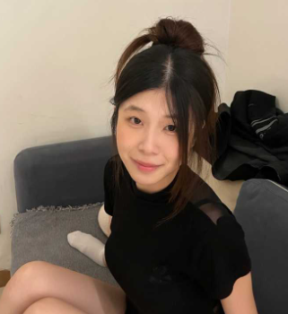 广东*神服务员 *聊爆料* 全程露脸双*同时被侵犯 *狂*时还卖力吮吸**！