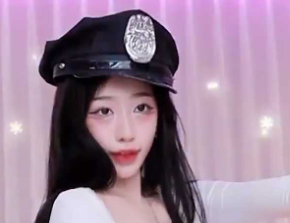 韩国美女 plmqwe 直播*舞** 两团白嫩大*上下*颤 **嫩*饱满湿润！
