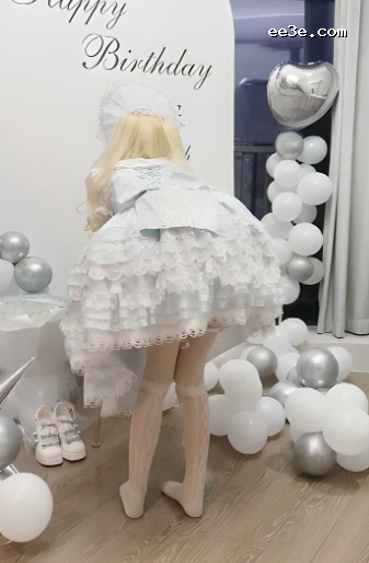 推特洛丽塔妹妹 软软兔 生日*会后被粗暴* 花式****不止！