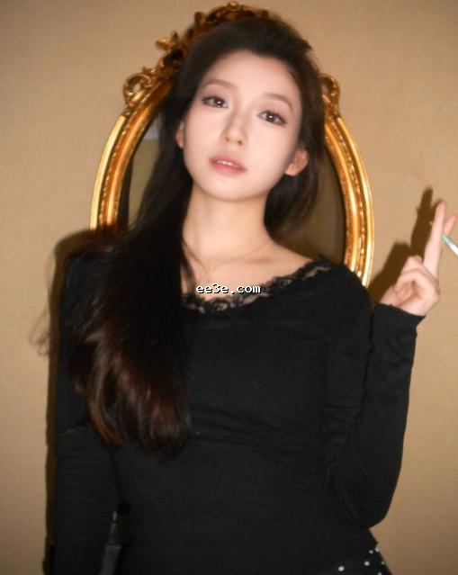 黑龙江少妇 王筱筱 *自拍 瞒着老公与情人*** ***尽显**姿态