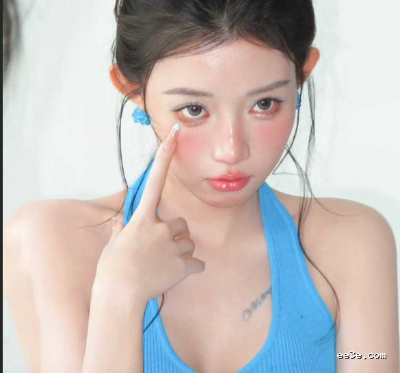 快手老牌网红 牌牌琦 迪士尼喂食*事件 妻子怒砸400万豪车 离婚瓜分40亿家产！