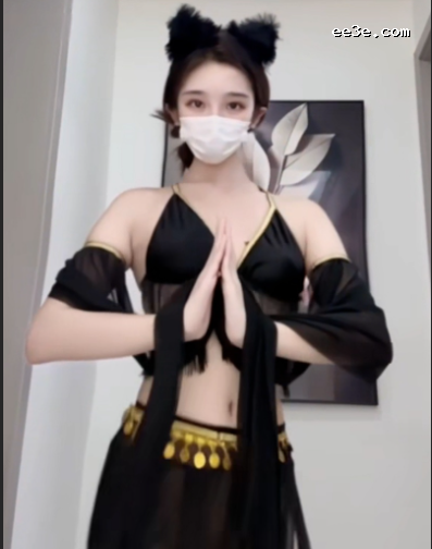 推特福利姬 纯*小朵 最新福利 顶跨抖*狂扭玉肢 如梦似幻的嫩*令人迷醉！